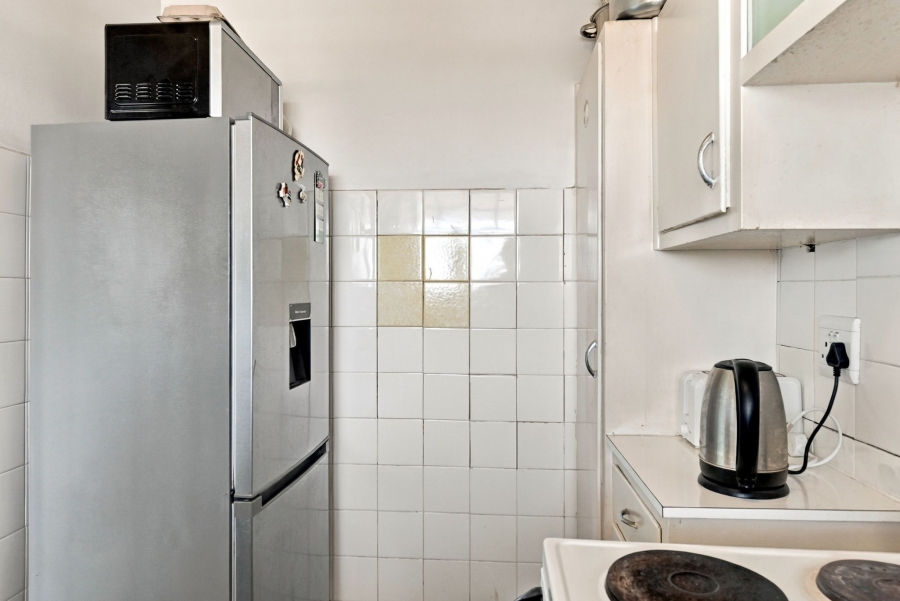 1 Bedroom Property for Sale in Rondebosch Village Western Cape